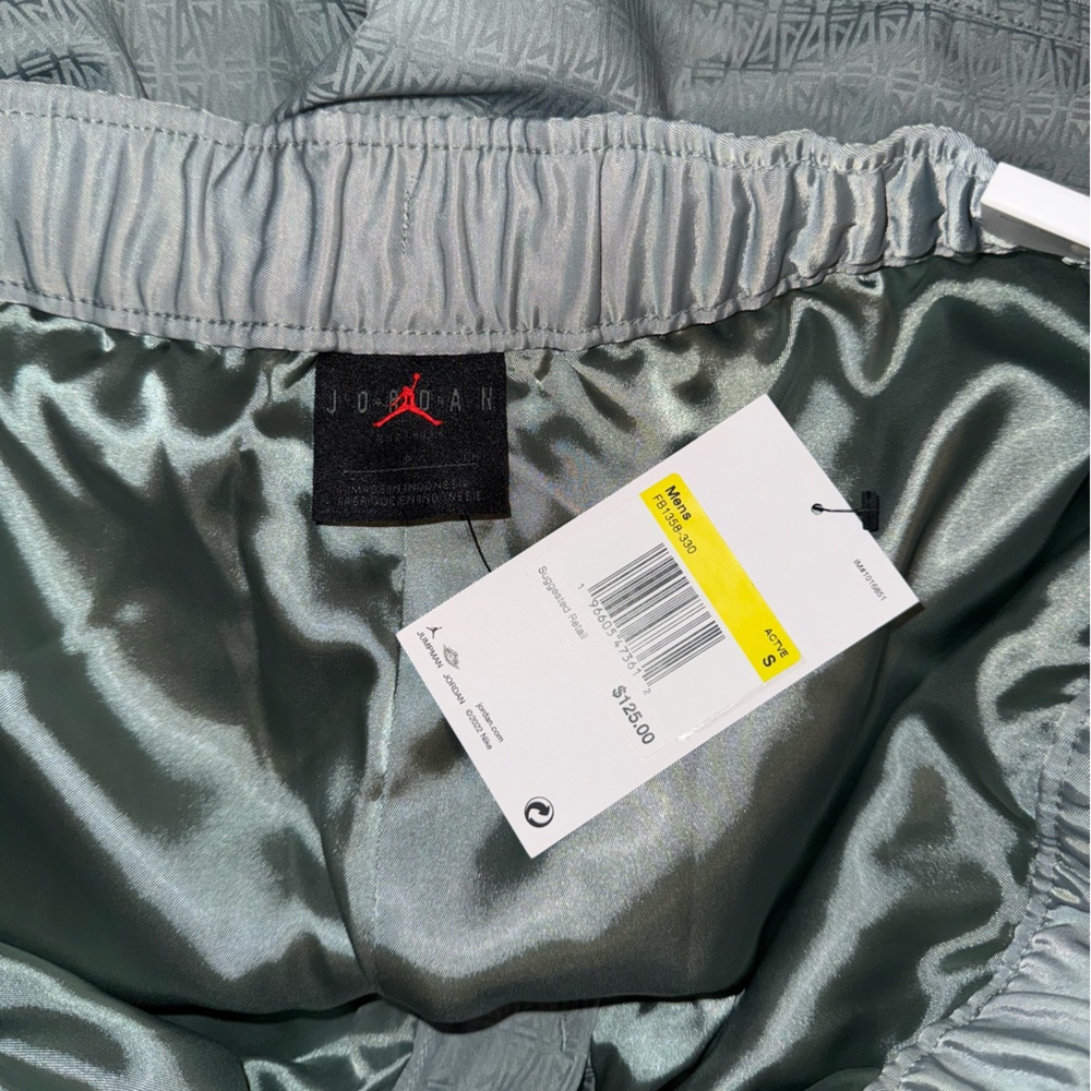 Jordan x A Ma Maniere shorts - Picture 6 of 6
